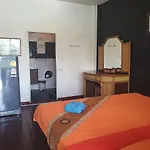 The Corner Transit Hostel